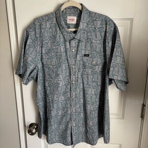Wrangler Short Sleeve Shirt Men’s Size XXL Gray White Pearl‎ Snap Button Boots